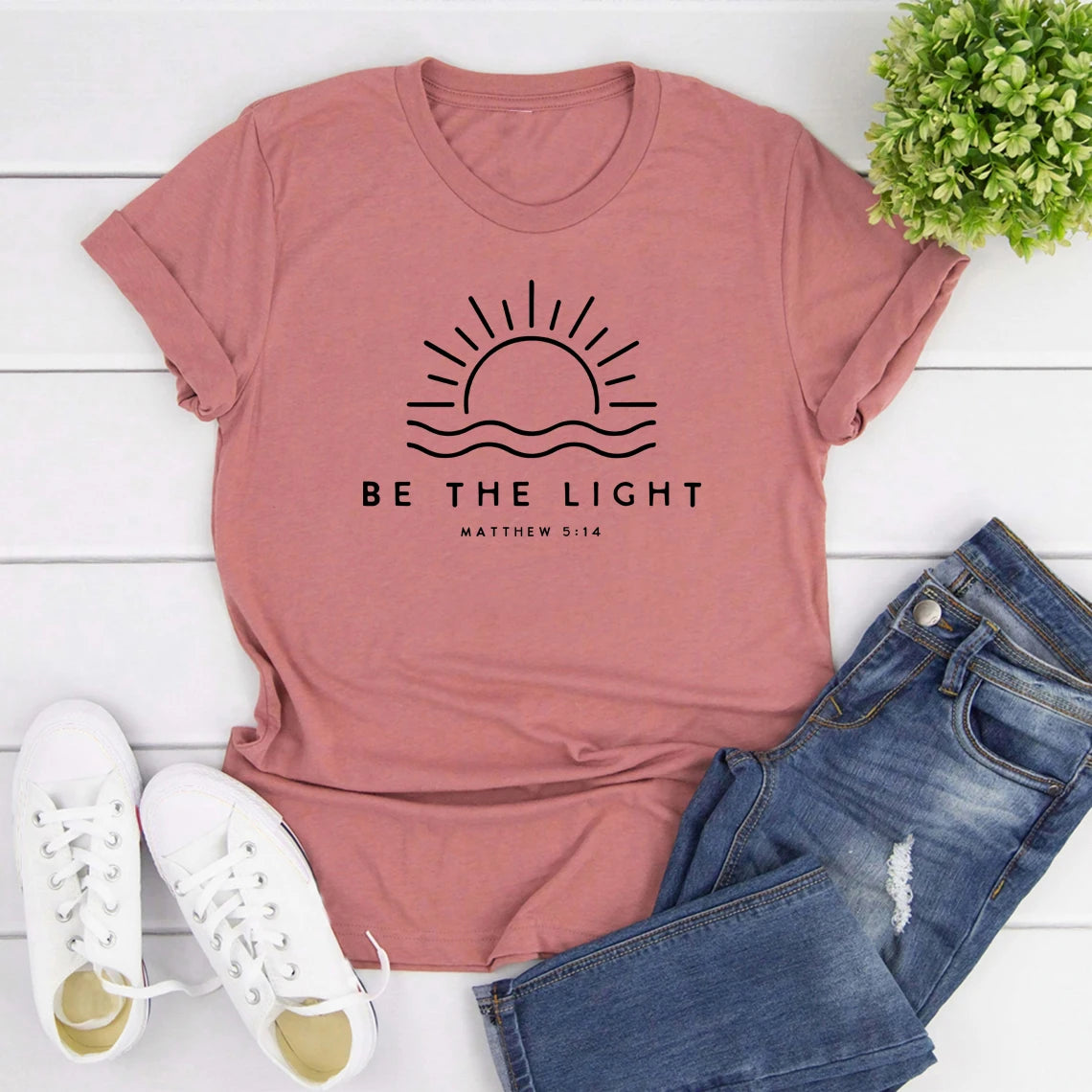 Camiseta "Sé la luz"